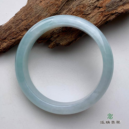 派瑞翡翠 翡翠手镯 糯冰种 浅绿色 商品图1
