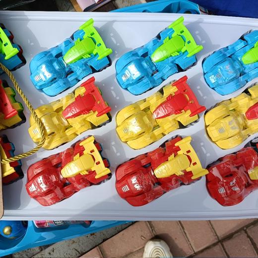 毅佳压片糖玩具车3克 商品图0