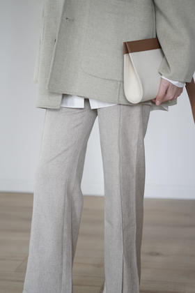Viktoria Chan | SS21050 Pisa slit flared trousers - outmeail [长裤]