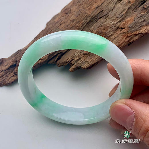 派瑞翡翠 翡翠手镯 糯种 绿色 商品图2