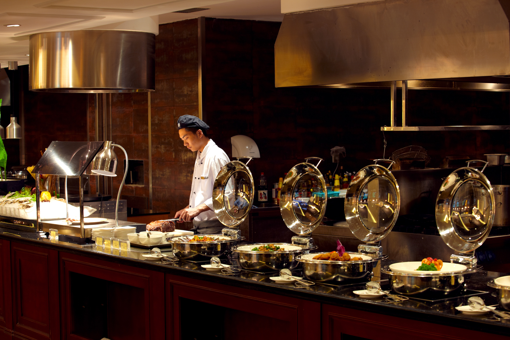 去星级酒店跨年！仪式感满满～399元起2大2小，去金堂恒大放烟花、跨新年、跳锅庄、吃羊肉汤，还有丰富活动~