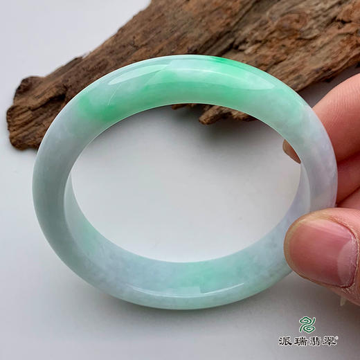 派瑞翡翠 翡翠手镯 糯种 绿色 商品图2