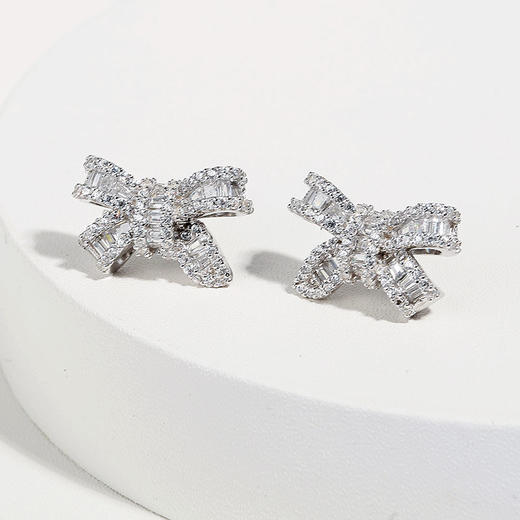 【明星同款】FANCI范琦【灵动结系列】蝴蝶结耳饰925银小巧简约百搭耳钉 商品图3