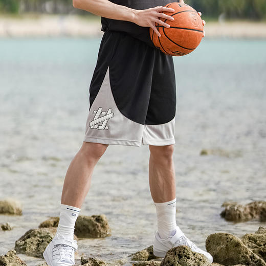 无界 UZIS篮球短裤男夏季五分美式网眼针织短裤美式球裤[大学城] 商品图3