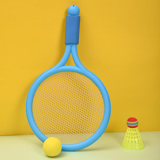 【轻手感加大面拍 儿童羽毛球拍】幼儿园运动户外休闲网球拍套装 2拍2球 泡沫防滑柔软手柄 缓冲又减震 商品图3