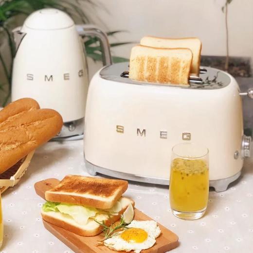 SMEG/斯麦格 TSF01两片式烤面包机 家用早餐吐司机意式设计（不支持七天无理由退换）[福利品] 商品图1