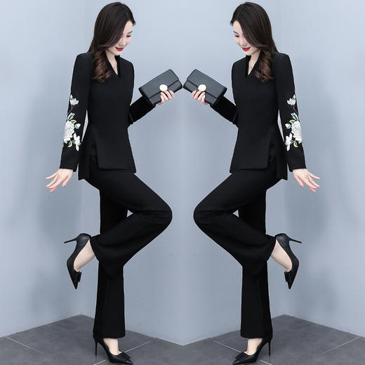 2022年春秋新款中式刺绣收腰显瘦复古两件套气质时尚高定 HRYZ7751 商品图3