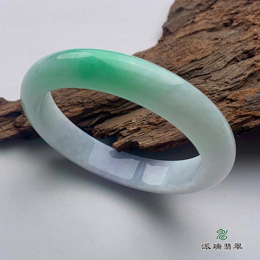 派瑞翡翠 翡翠手镯 糯种 绿色 商品图0
