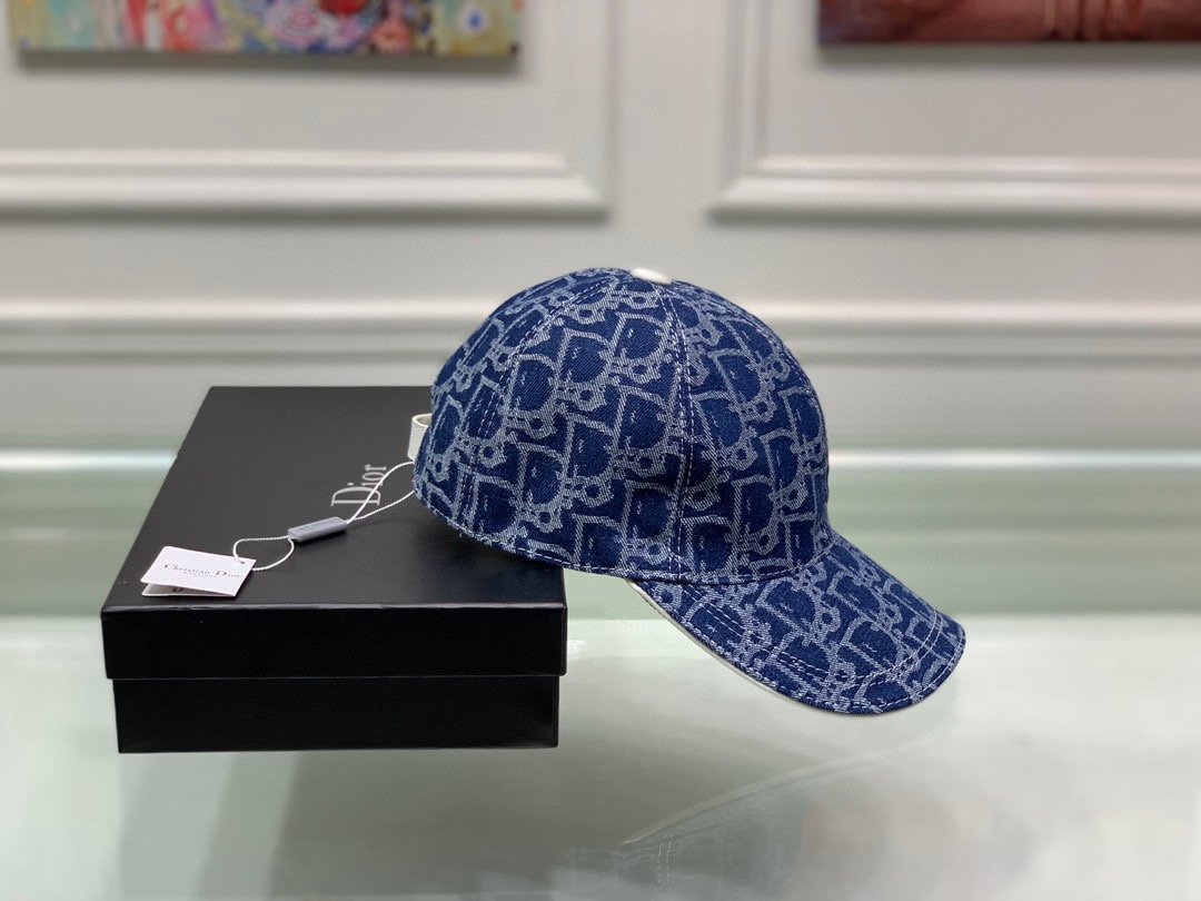 迪奥dior )新款原单棒球帽 dior老花 复古韵味十足 专柜断货热门