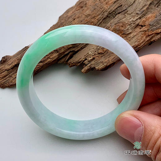 派瑞翡翠 翡翠手镯 糯种 绿色 商品图4