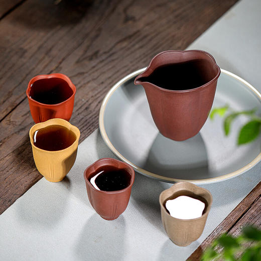 清朴堂 不字花盏紫砂公杯套装 紫砂花杯*4+紫砂公道*1+挂画*1 商品图3