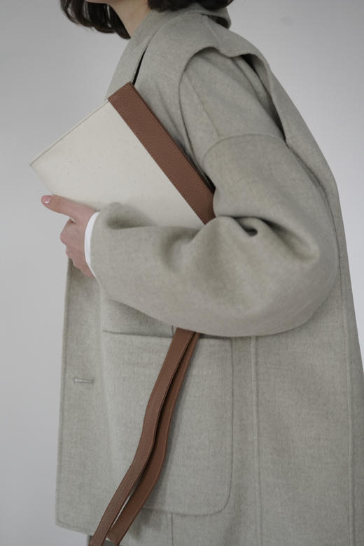 Umber Shade | Tape clutch [帆布拼牛皮手包] 商品图0