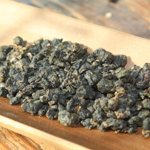 荒蕊 台湾冻顶乌龙茶 台湾高山茶鹿谷乡炭焙乌龙茶叶 浓香型 150g/罐 商品图1