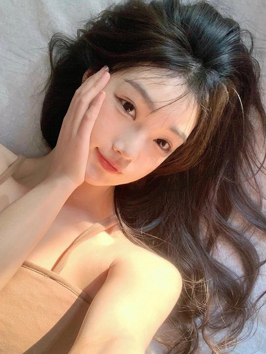 【年抛和日抛双版本】粉灯泡favorrbeauty  | 中小直径 着色12.9 | 很像透明片，清透透粉环。日抛直径14.2mm含水55%基弧8.7、 年抛直径14.0mm含水38%基弧8.6 商品图8