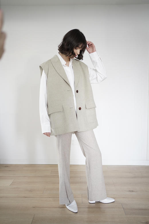 Viktoria Chan | SS21050 Pisa slit flared trousers - outmeail [长裤] 商品图2