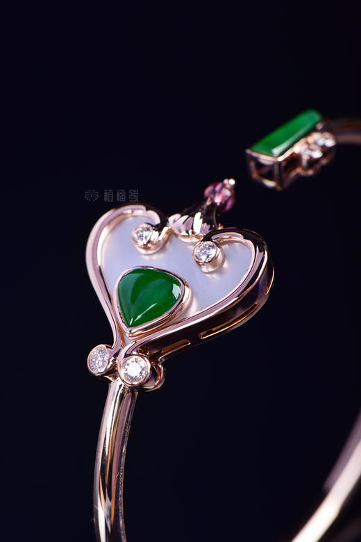 【爱之匙】绿蛋面手环-SZ12201071 商品图4