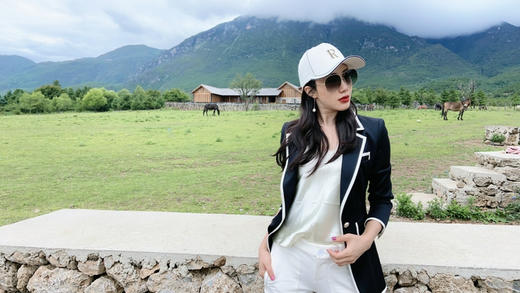 孤品 单西 颈袖添香- 9443991 “学院风”黑白配色外套毫不费力的有范儿单西 商品图1