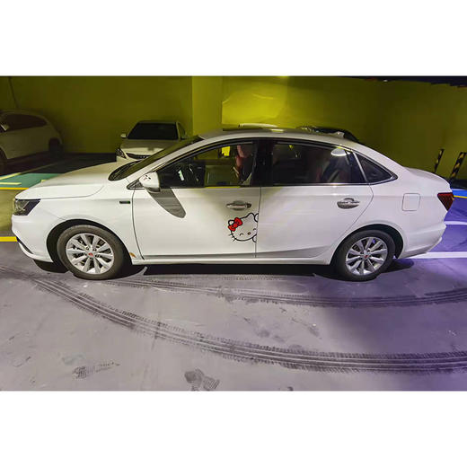 荣威 i6 新能源 45T 混动互联智享版 【长租-深圳】 商品图3