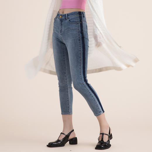 谜底2022夏季新款高腰紧身弹力牛仔裤女简约小脚裤长裤222MK0562 商品图2