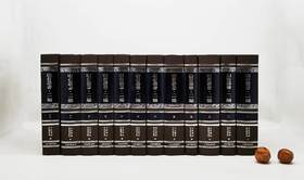 《山右丛书二编》，全12册，精装，山右历史文化研究所编，上海古籍出版社2017年版，8700多页，定价2180，1078元。品相9成。

該叢書是有關歷代晉人的著述精粹，以隋唐以下山右學者之文史哲人文