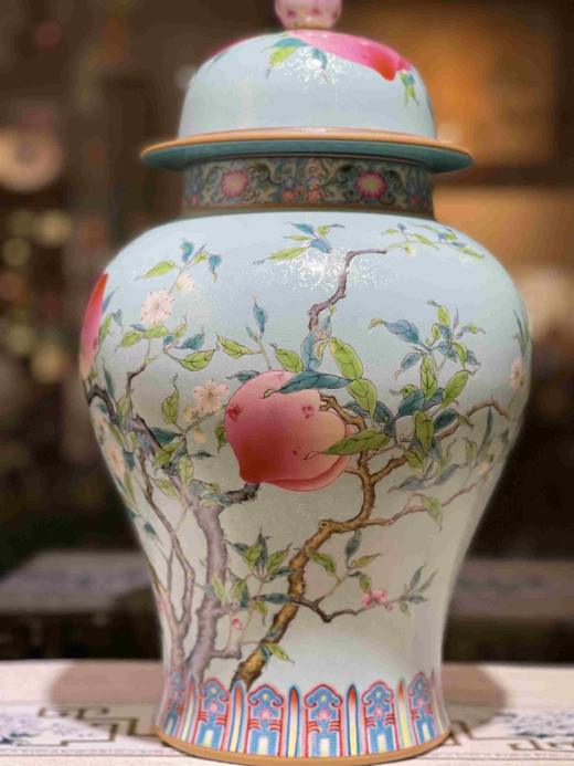 江荣荣：松石绿扒花寿桃将军罐 商品图0