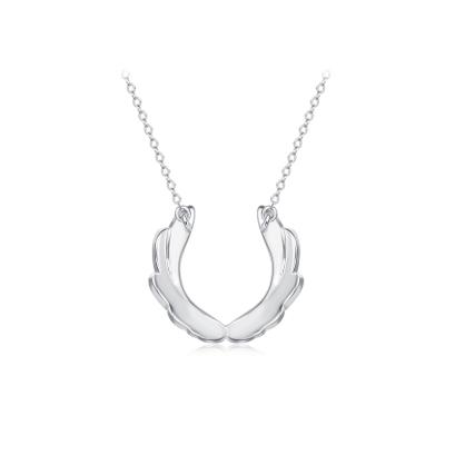 周大福和平天使系列“守护之羽”铂金项链PT163033 商品图1