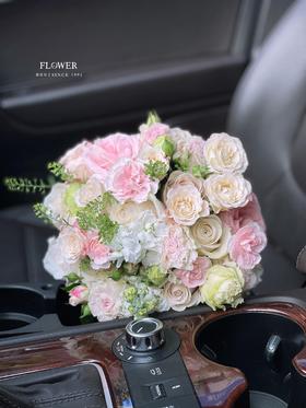 手捧花