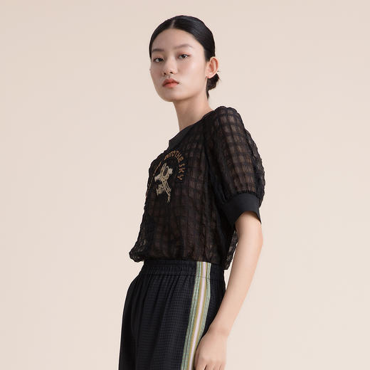 谜底2022夏季新简约复古图案刺绣圆领雪纺短袖上衣女222MS0555 商品图1