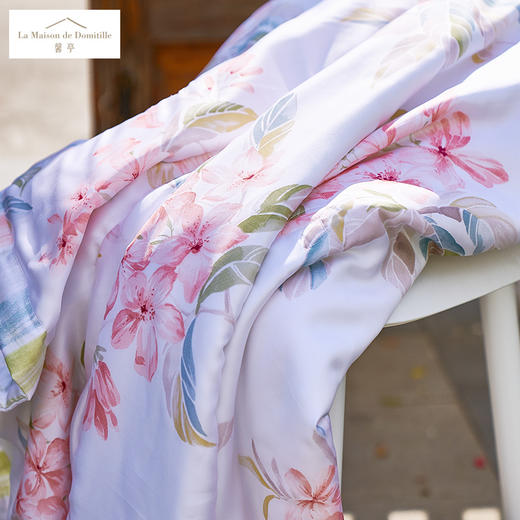 馨亭 新品天丝可水洗蚕丝被空调被单双人夏凉被亲肤印花薄被狄安娜 商品图4