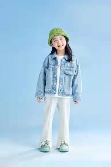 以纯女童休闲牛仔外套 05050117 商品图0