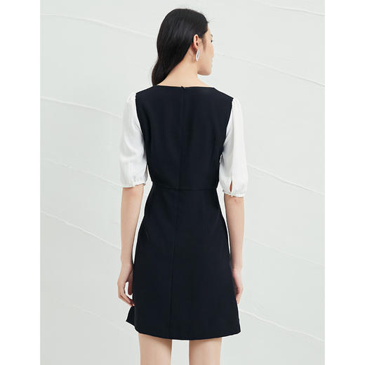 EITIE爱特爱夏季新款气质通勤百搭显瘦泡泡袖收腰a字连衣裙B2207922 商品图4