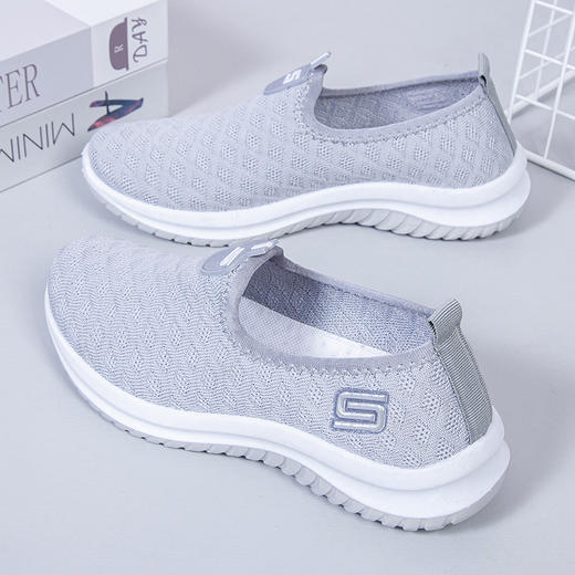 「49.9元包邮！轻盈惬意妈妈鞋」老北京布鞋女软底一脚蹬妈妈鞋中老年健步鞋 商品图2