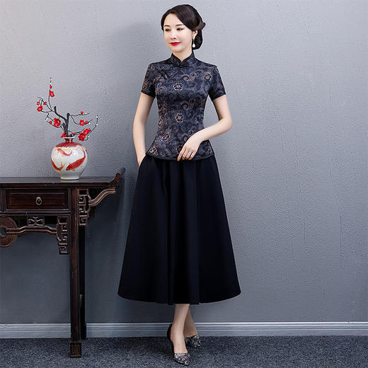 TZM-2104-2109 2022春夏季新款日常旗袍改良版中年女妈妈修身显瘦两件套装连衣裙 商品图1