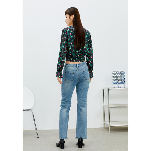 NEELLY纳俪商场同款碎花衬衫女气质小翻领短款收腰小衫喇叭袖春夏N22031R01121 商品图4