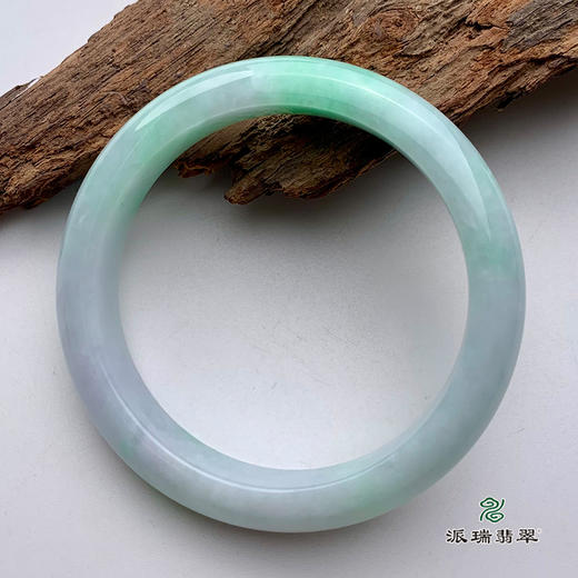 派瑞翡翠 翡翠手镯 糯种 绿色 商品图3