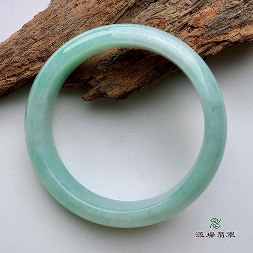 派瑞翡翠 翡翠手镯 糯种 绿色 商品图1