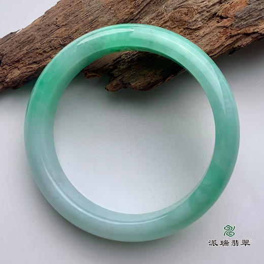 派瑞翡翠 翡翠手镯 糯种 绿色 商品图1