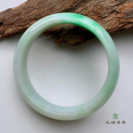 派瑞翡翠 翡翠手镯 糯种 绿色 商品图3