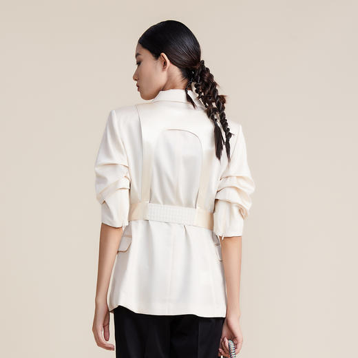 谜底2022春新款西服通勤气质帅气修身分袖西装外套女221MW0181 商品图2