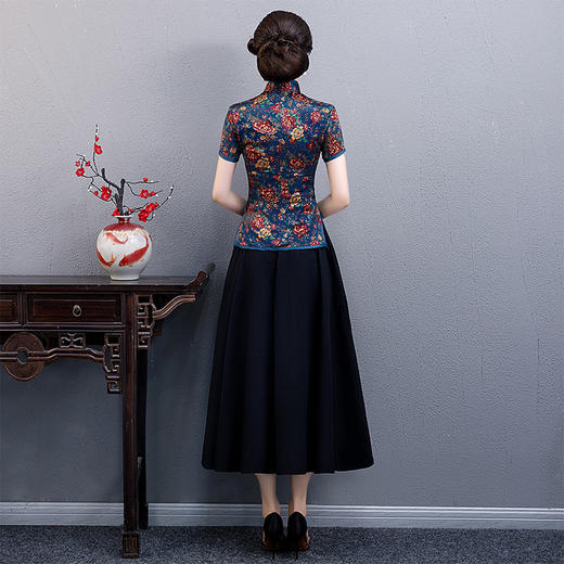TZM-2104-2109 2022春夏季新款日常旗袍改良版中年女妈妈修身显瘦两件套装连衣裙 商品图3