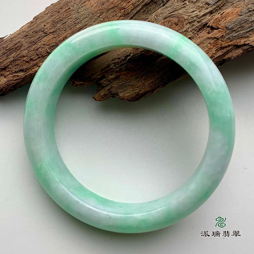 派瑞翡翠 翡翠手镯 糯种 绿色 商品图3