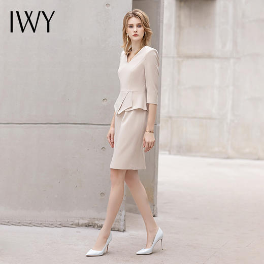 IWY/高端气质卡其色职业连衣裙女士七分袖收腰显瘦售楼部正装西装套裙Q11366 商品图2