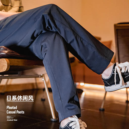 【手感扎实 百搭有质感】直筒卡其休闲裤 商品图4