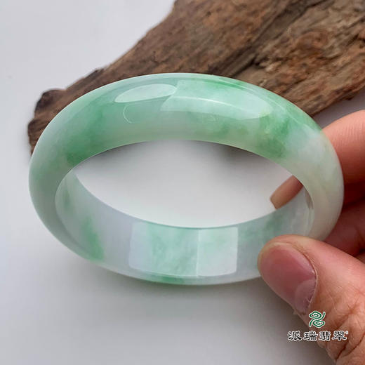 派瑞翡翠 翡翠手镯 糯种 绿色 商品图0
