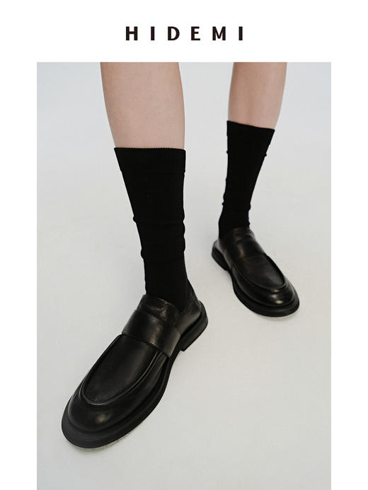 HIDEMI 简约设计感牛皮一脚蹬式厚底圆头皮鞋 黑色/白色 商品图0