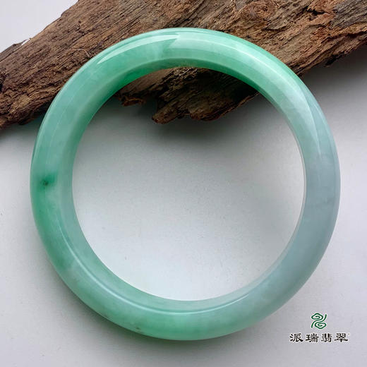 派瑞翡翠 翡翠手镯 糯种 绿色 商品图3