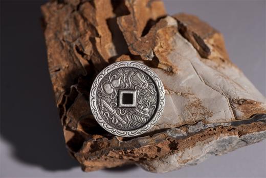 矩德泉坊 纯银手作 暗八仙刻花 吉祥钱388 商品图3