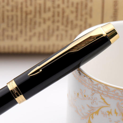 【4F】派克（PARKER）钢笔 签字笔 商务办公送礼 男女生日礼物 学生练字 礼品 IM丽雅黑金夹墨水笔+墨水礼盒 商品图4