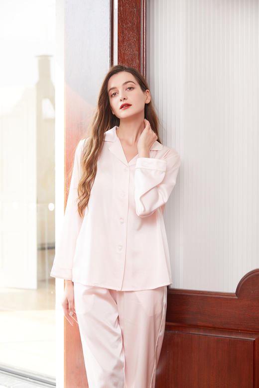 【直发】美标真丝长袖素色女套装 商品图1