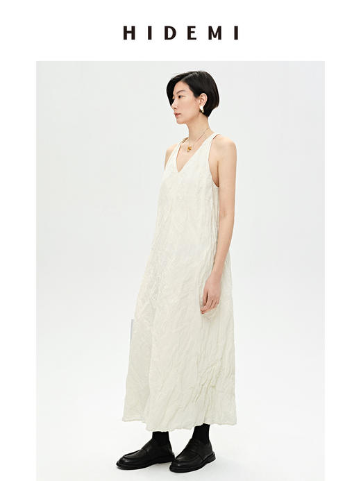 HIDEMI 褶皱工艺极简露背设计感连衣裙 商品图3